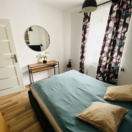 Daire Apartament, Free Parking, Blisko Rynek-dworzec Pkp-pks, Sklepy Wroclaw
