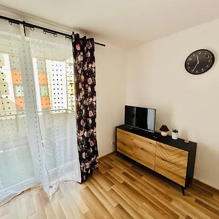 Apartament, Free Parking, Blisko Rynek-dworzec Pkp-pks, Sklepy *