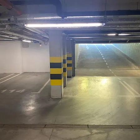 Apartament, Free Parking, Blisko Rynek-dworzec Pkp-pks, Sklepy