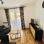 Apartament, Free Parking, Blisko Rynek-dworzec Pkp-pks, Sklepy Apartment Wroclaw