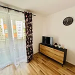 Apartament, Free Parking, Blisko Rynek-dworzec Pkp-pks, Sklepy *