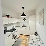 Apartament, Free Parking, Blisko Rynek-dworzec Pkp-pks, Sklepy Wroclaw