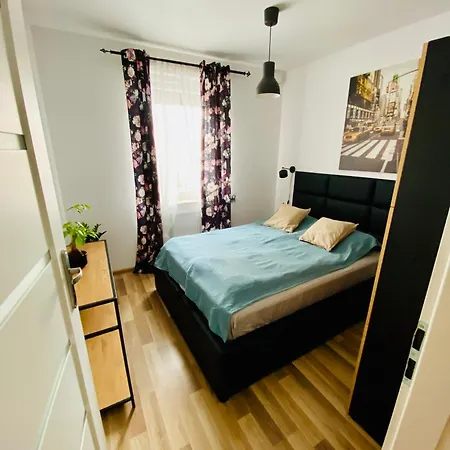 Apartament, Free Parking, Blisko Rynek-dworzec Pkp-pks, Sklepy