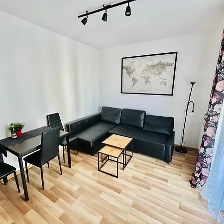 Apartament, Free Parking, Blisko Rynek-dworzec Pkp-pks, Sklepy Apartamento