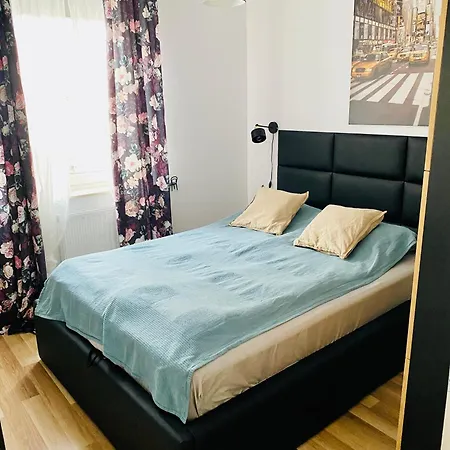 Apartament, Free Parking, Blisko Rynek-dworzec Pkp-pks, Sklepy Apartamento