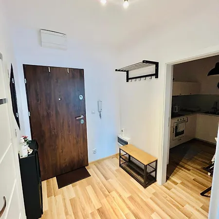 Apartament, Free Parking, Blisko Rynek-dworzec Pkp-pks, Sklepy Apartament
