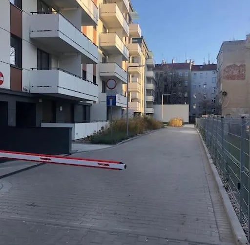 Apartament, Free Parking, Blisko Rynek-dworzec Pkp-pks, Sklepy Lägenhet